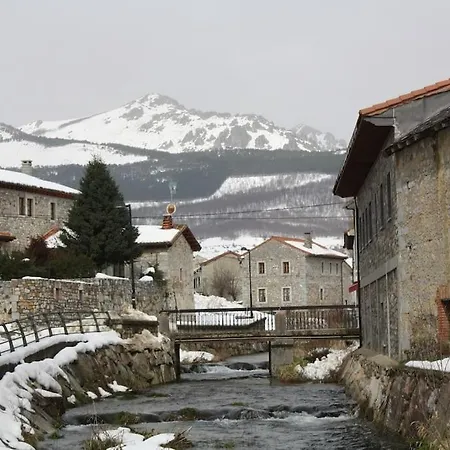 La Casa De Juan El Cantero Feriehus *