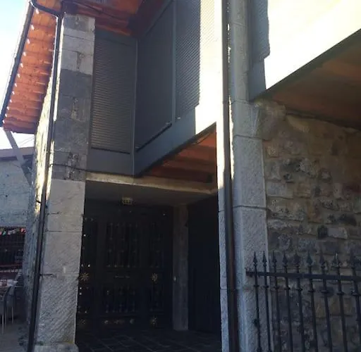 La Casa De Juan El Cantero * Puebla de Lillo